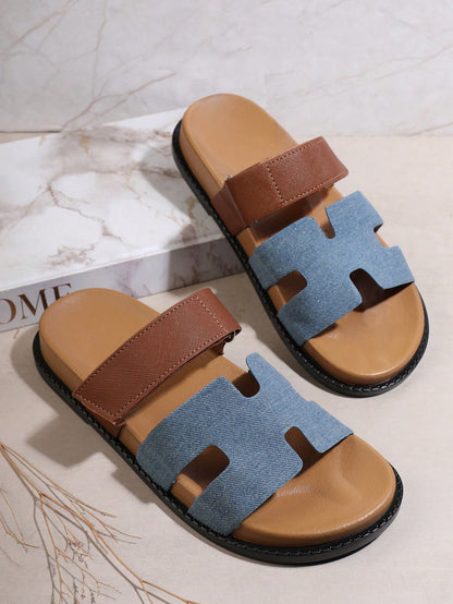 الصنادل المسطحة كتلة الألوان أزياء السيدات