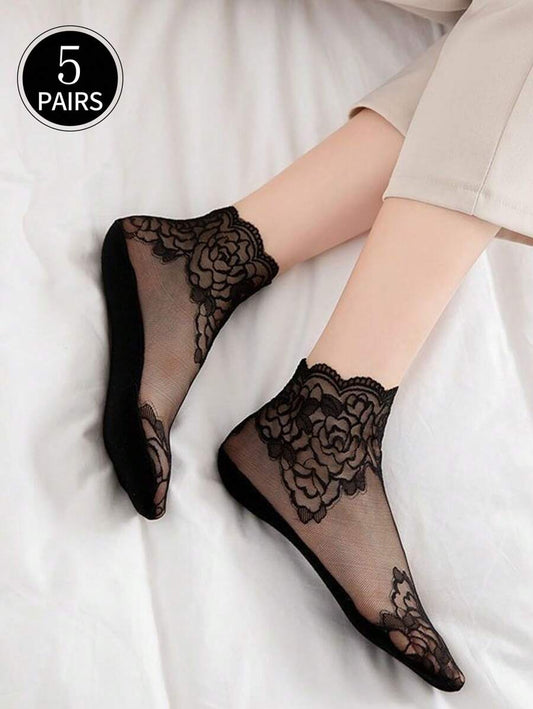 جوارب نسائية صيفية