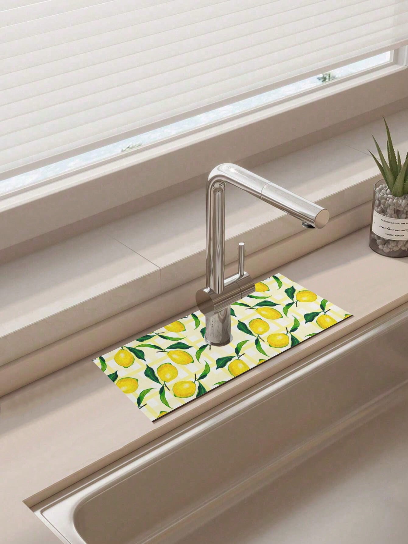 حامي رشاش حمام الليمون ذو الطباعة الحمضية 1 قطعة لحوض المطبخ ، وميزات الحوض السريع الامتصاص ، وحصيرة الحوض ، وحصيرة تجفيف الأواني ، والحمام