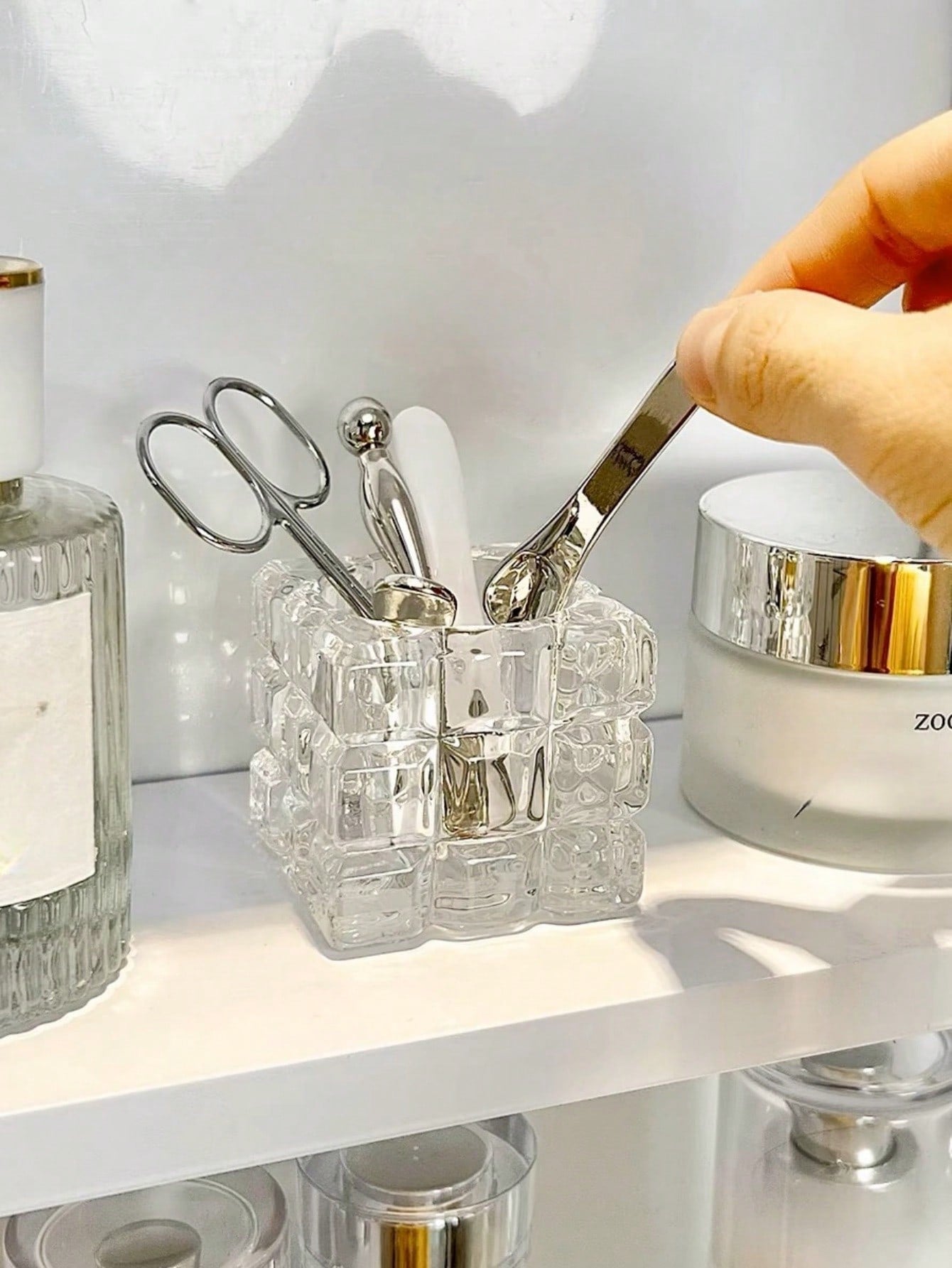 ملعقة كريم وصندوق تخزين لمستحضرات الحمام