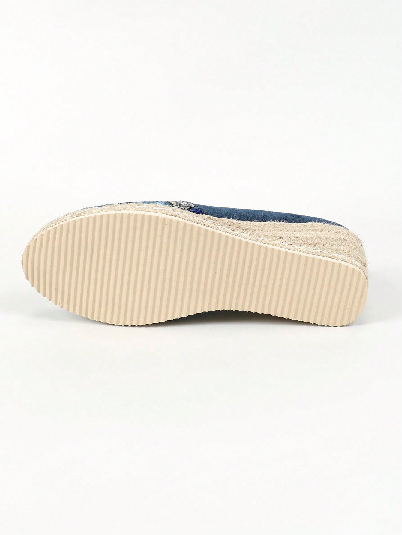 أحذية أسافين & أحذية بنعل سميك نسائية