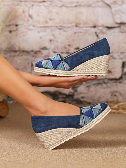 أحذية أسافين & أحذية بنعل سميك نسائية