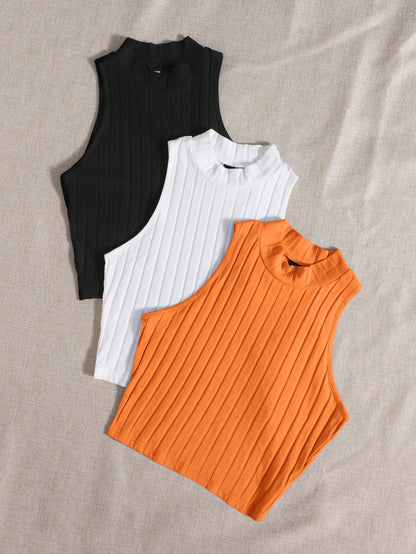 بلوزة نسائية بدون أكمام ذات لون سادة ورقبة