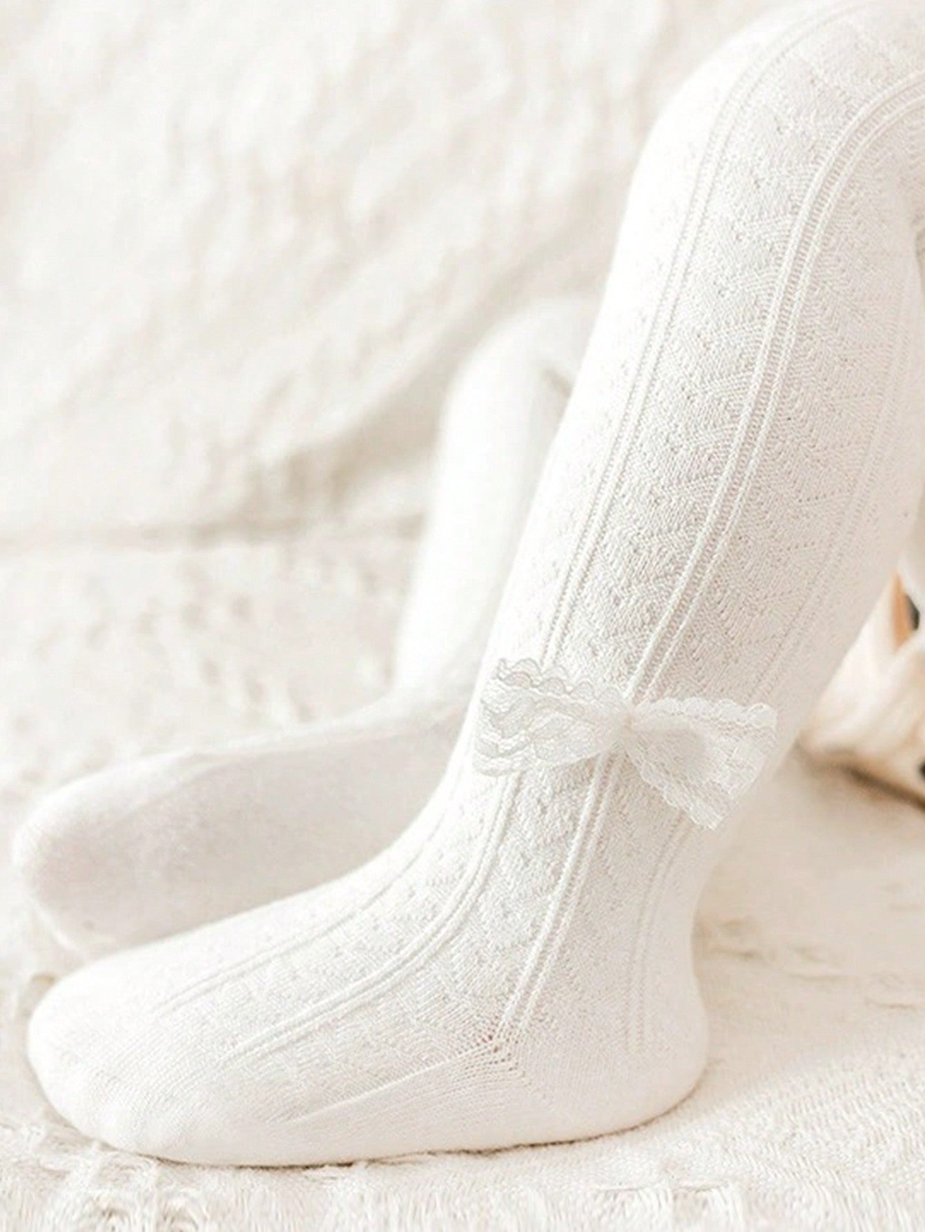 جوارب طفل بربطة صليبة واحدة مزينة بزهر واحد لون لربيع وخريف