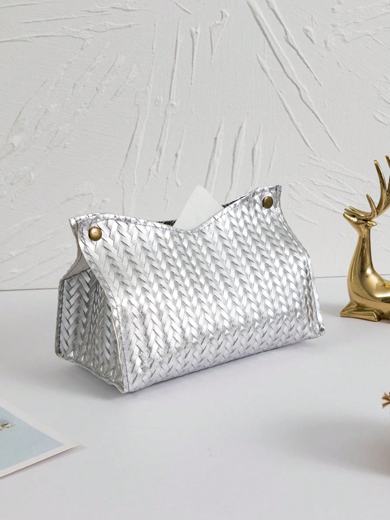 غطاء صندوق المناديل ذو الوقوف الحر التخزيني للمكتب من الجلد الصناعي المقوى والمقاوم للماء بتصميم القمح الموحد و نمط الحدبات على الجلد