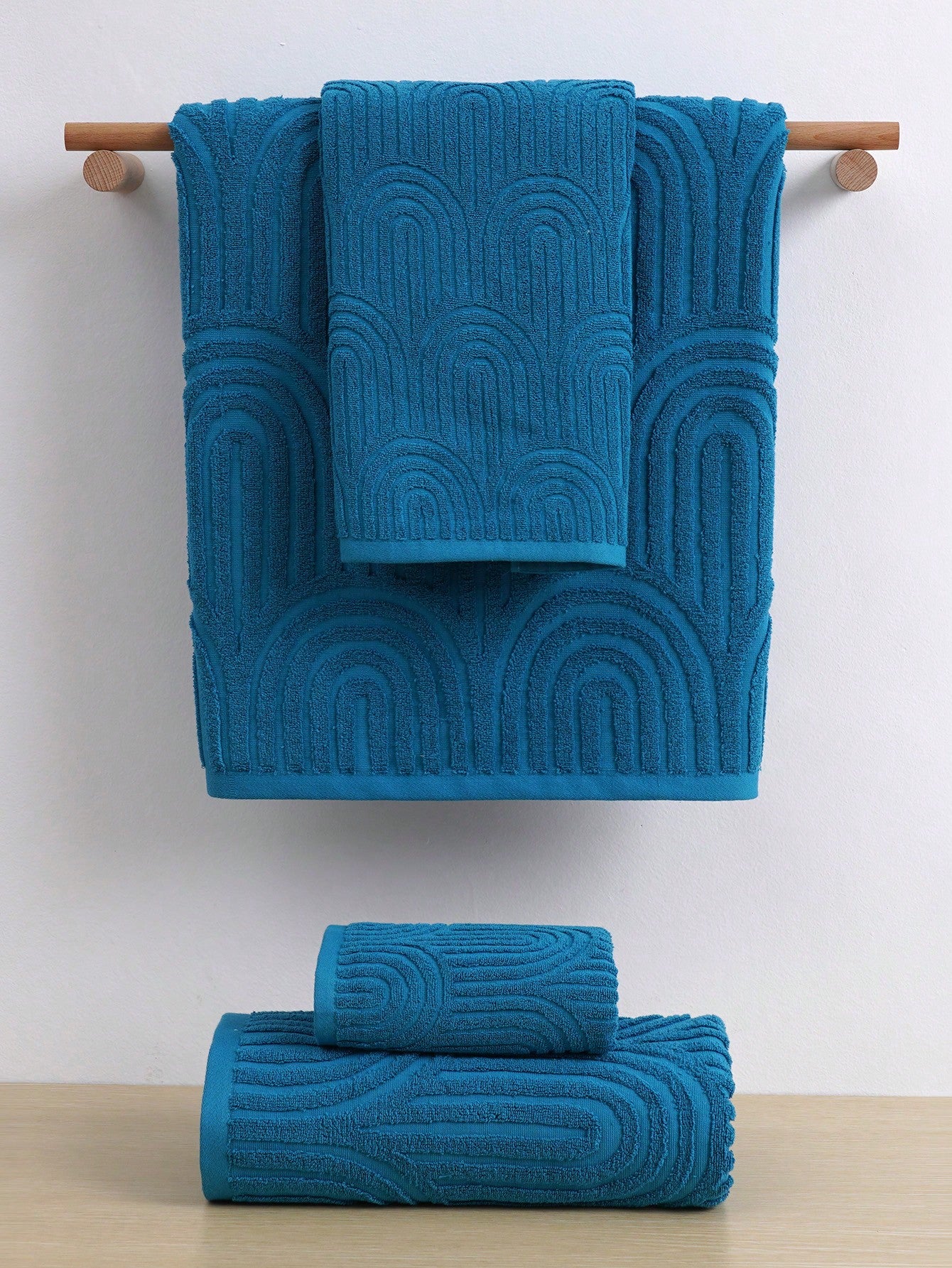 قطعة واحدة مناشف وجه أو استحمام من القطن الجاكار 100٪ (خفيفة الوزن)