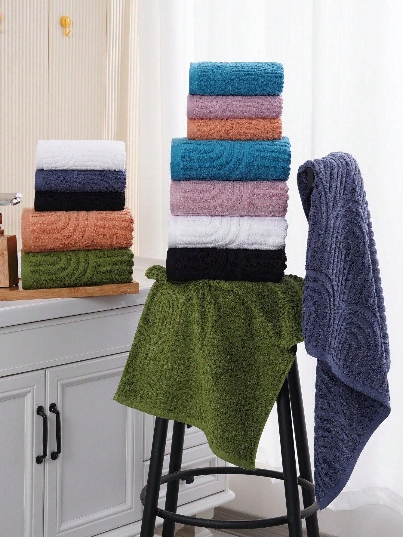 قطعة واحدة مناشف وجه أو استحمام من القطن الجاكار 100٪ (خفيفة الوزن)