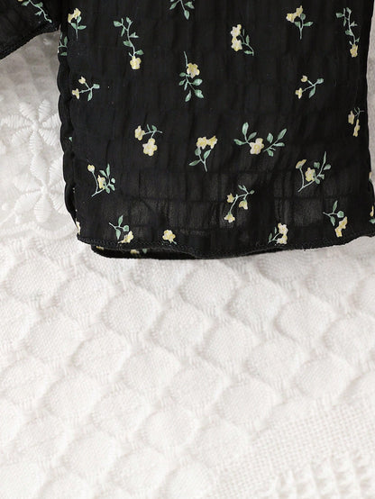 أطقم للأطفال البنات