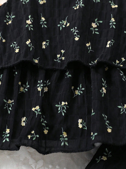 أطقم للأطفال البنات