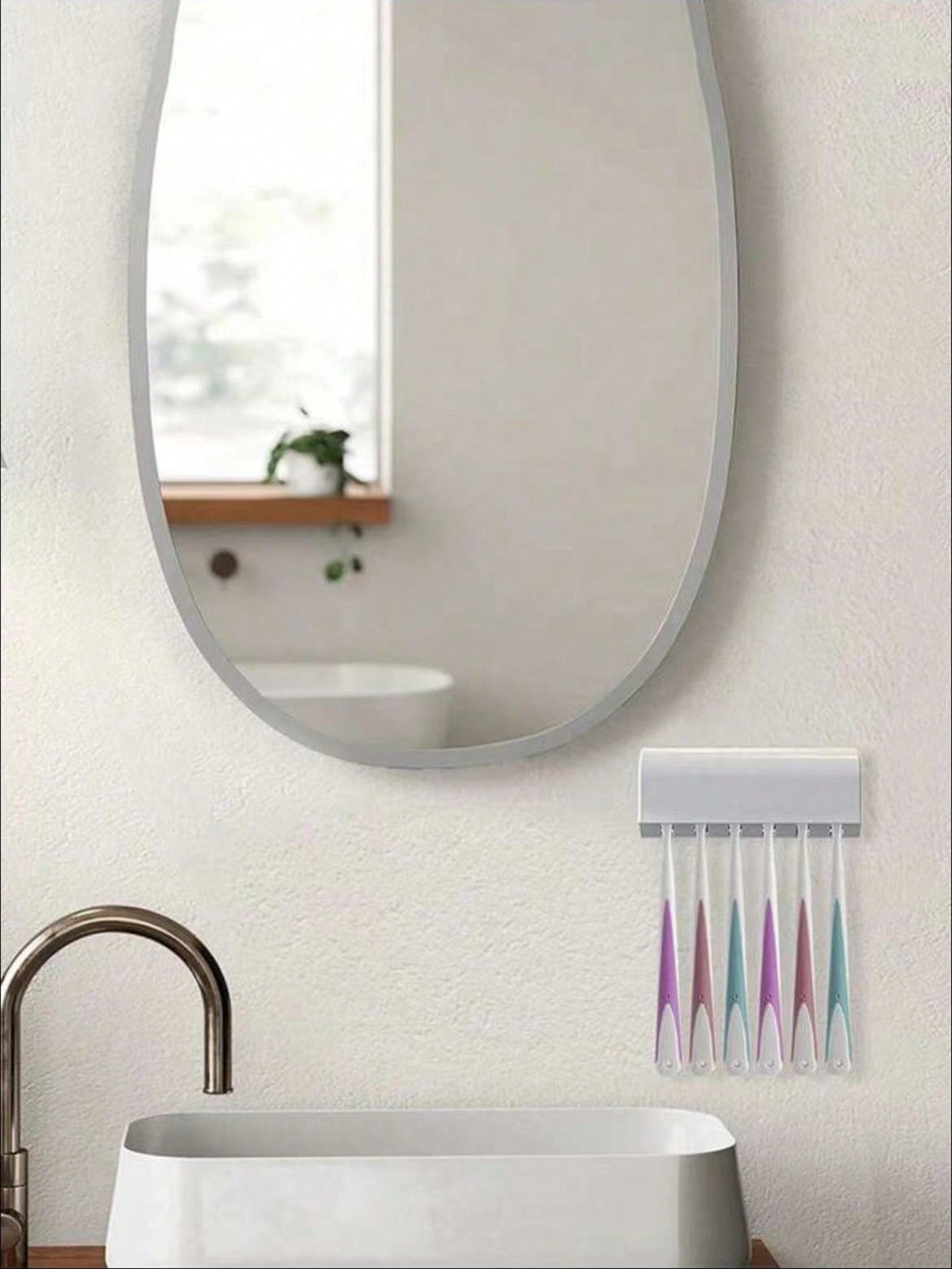 حامل فرشاة أسنان جداري متعدد الوظائف بدون حفر مع منظم لتخزين مستلزمات الحمام وموزع الحنفية