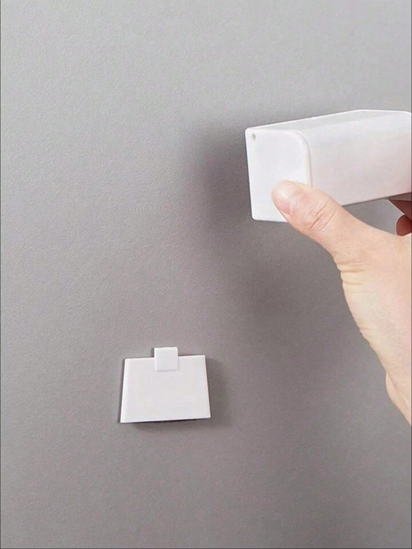 حامل فرشاة أسنان جداري متعدد الوظائف بدون حفر مع منظم لتخزين مستلزمات الحمام وموزع الحنفية