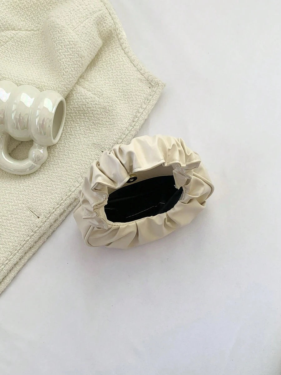 حقيبة نسائية مطوية صلبة صغيرة ذات لون صلب