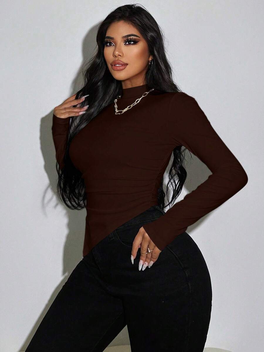 تي شيرت بأكمام طويلة