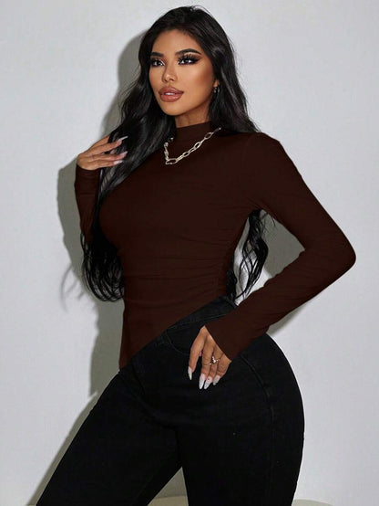 تي شيرت بأكمام طويلة