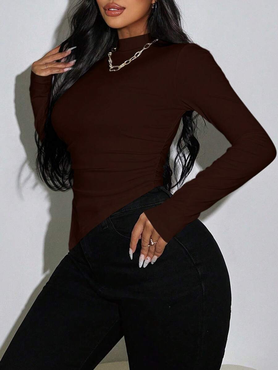 تي شيرت بأكمام طويلة