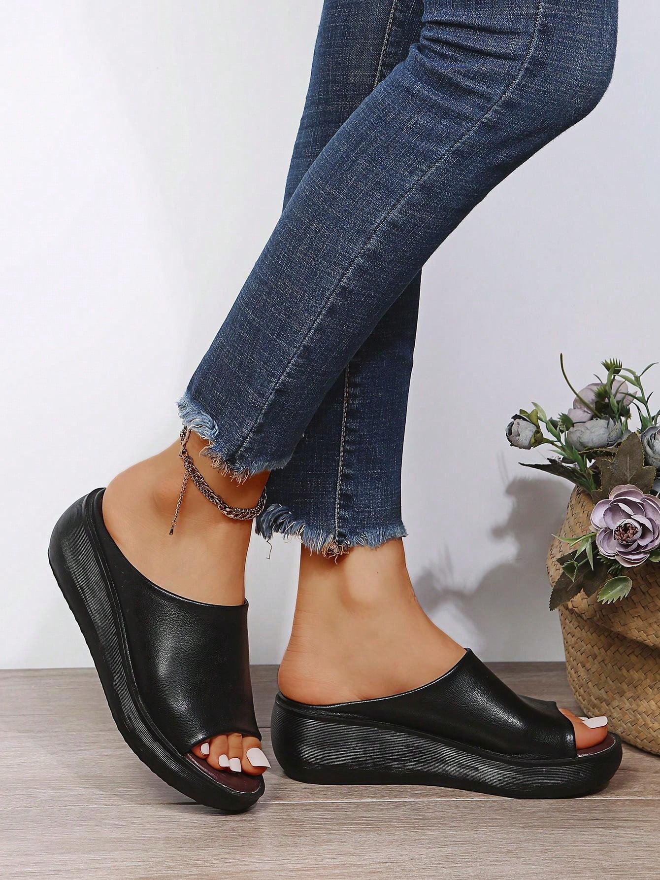 شبشب نسائي كاجوال عصري