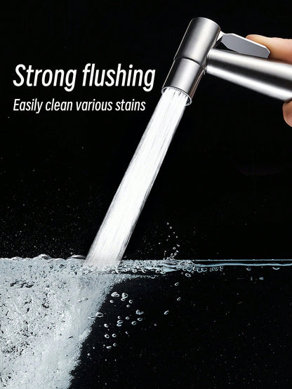 رذاذ بيديه للمرحاض