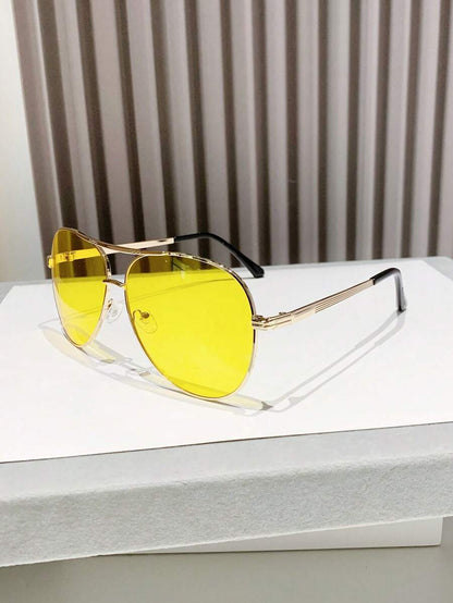 نظارات نسائي