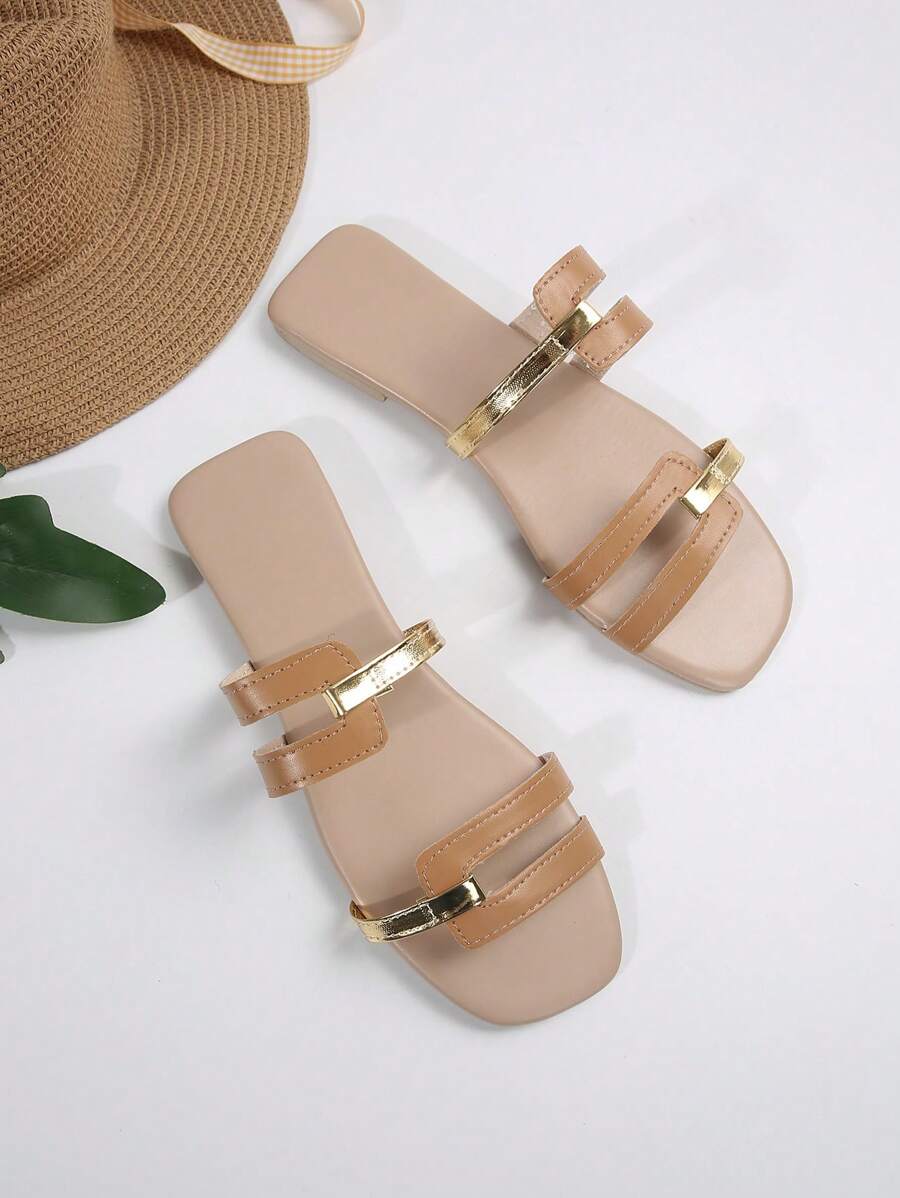 صنادل نسائية