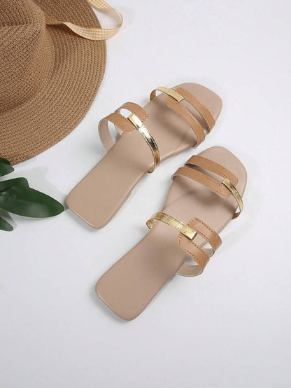 صنادل نسائية