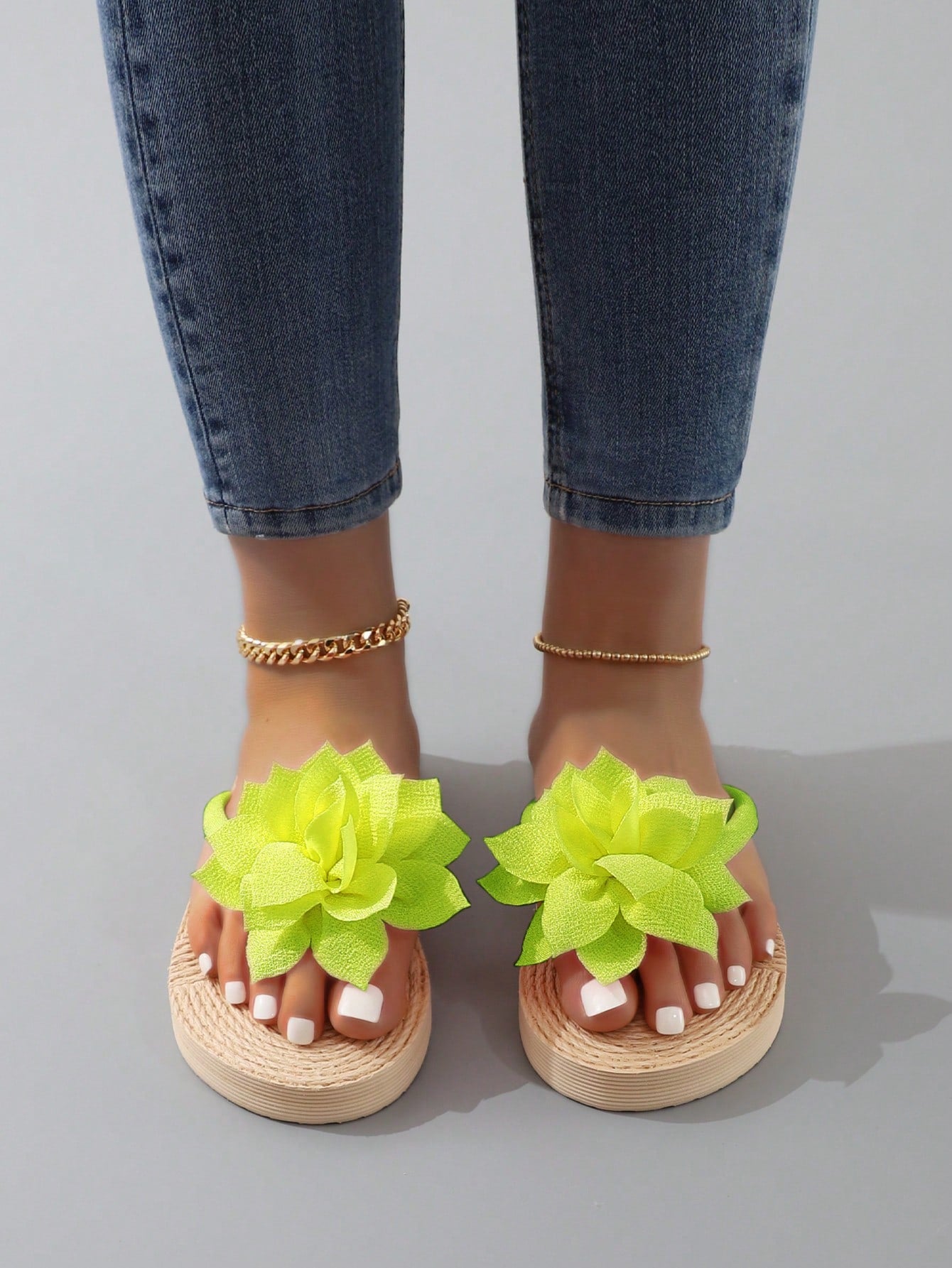 شبشب مقاوم للانزلاق للشاطئ مزود بديكور على شكل زهرة حلوة