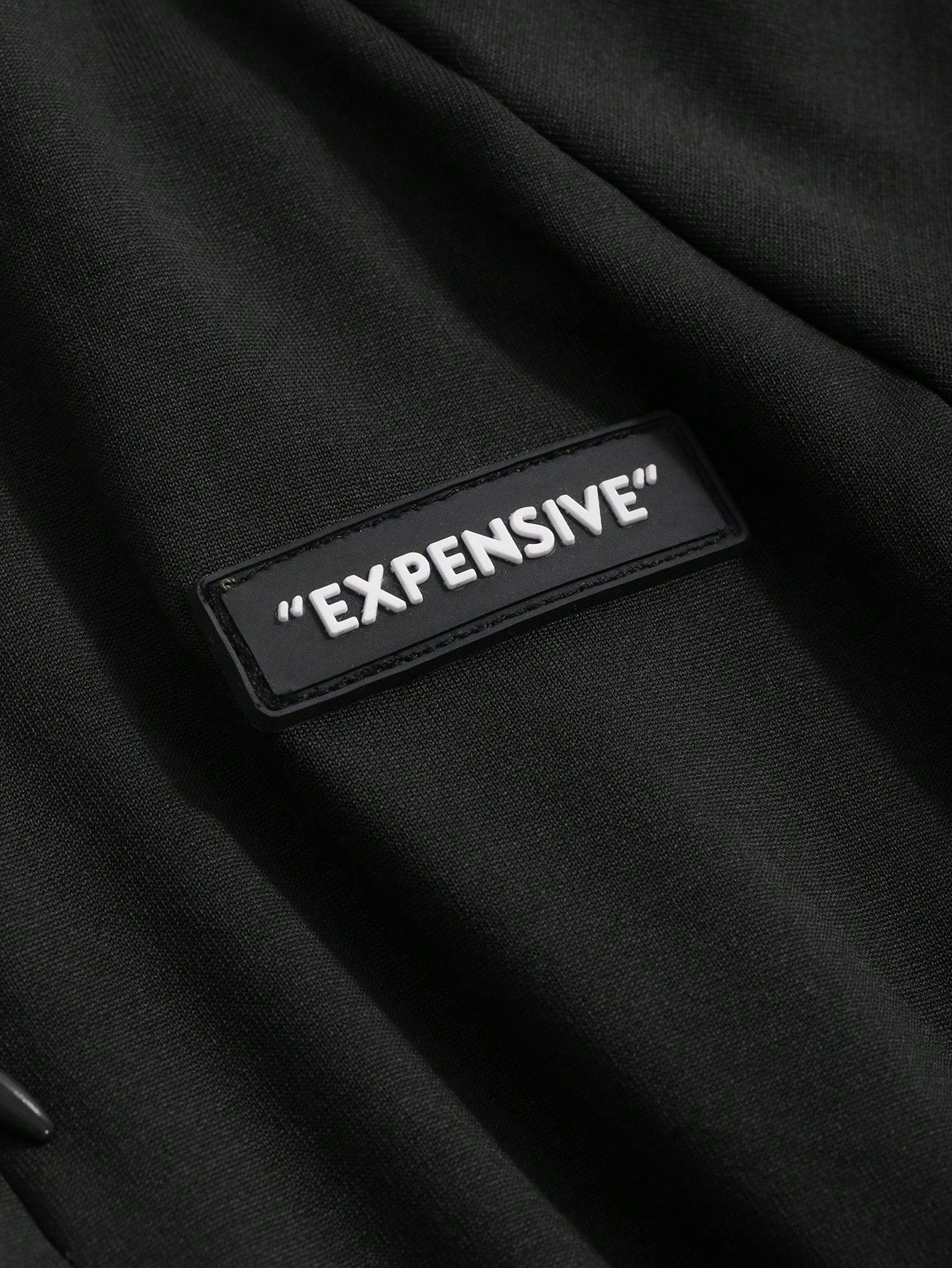 تي شيرت نسائية