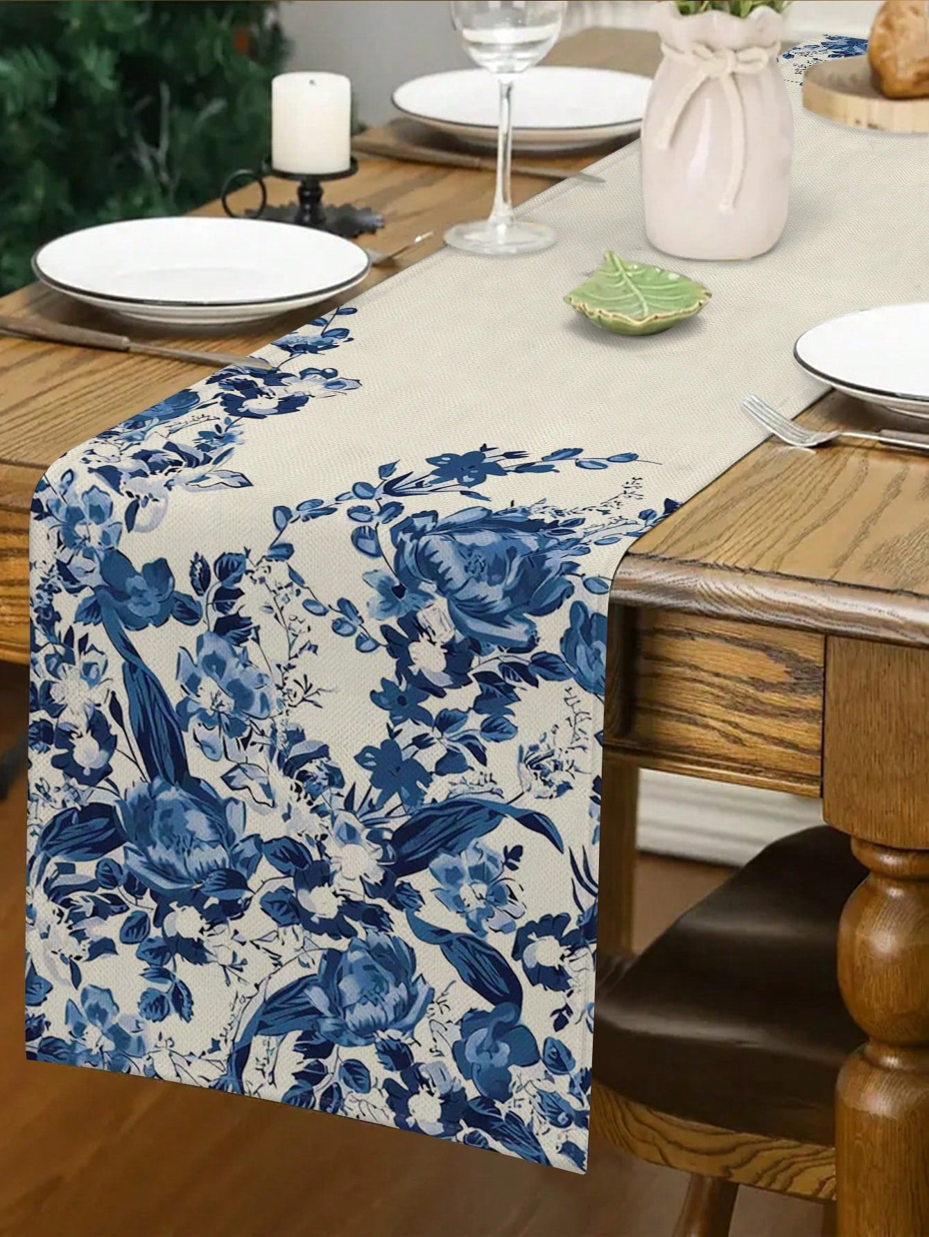 جريدة زهرية زرقاء للطاولة من النمط الحديث