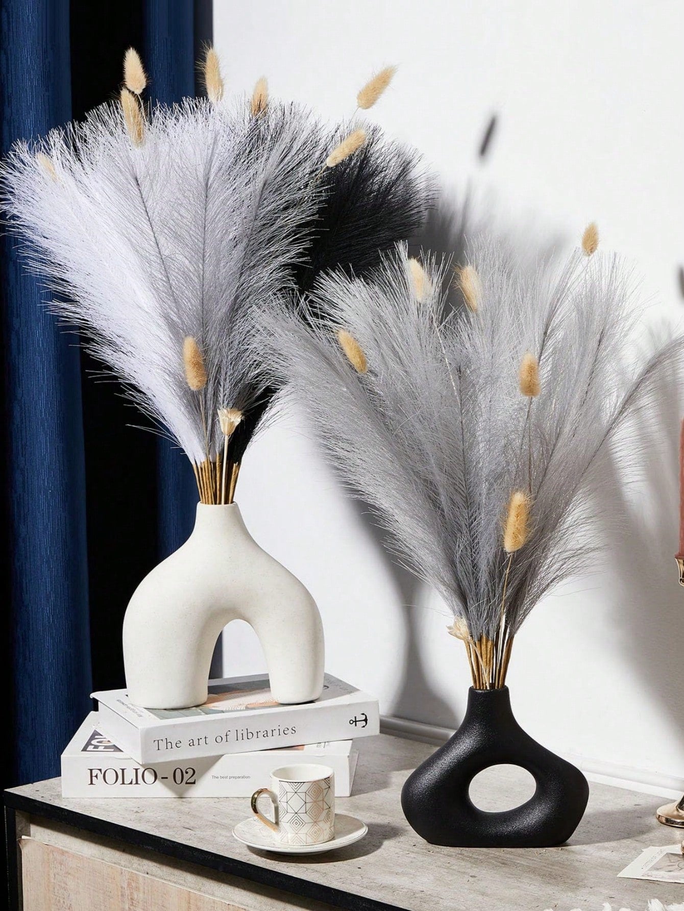 نباتات بامباس اصطناعية 15 قطعة بسيطة 54 سم/21.28 بوصة، زهرة اصطناعية كثيفة سوداء، بيضاء، رمادية ملونة