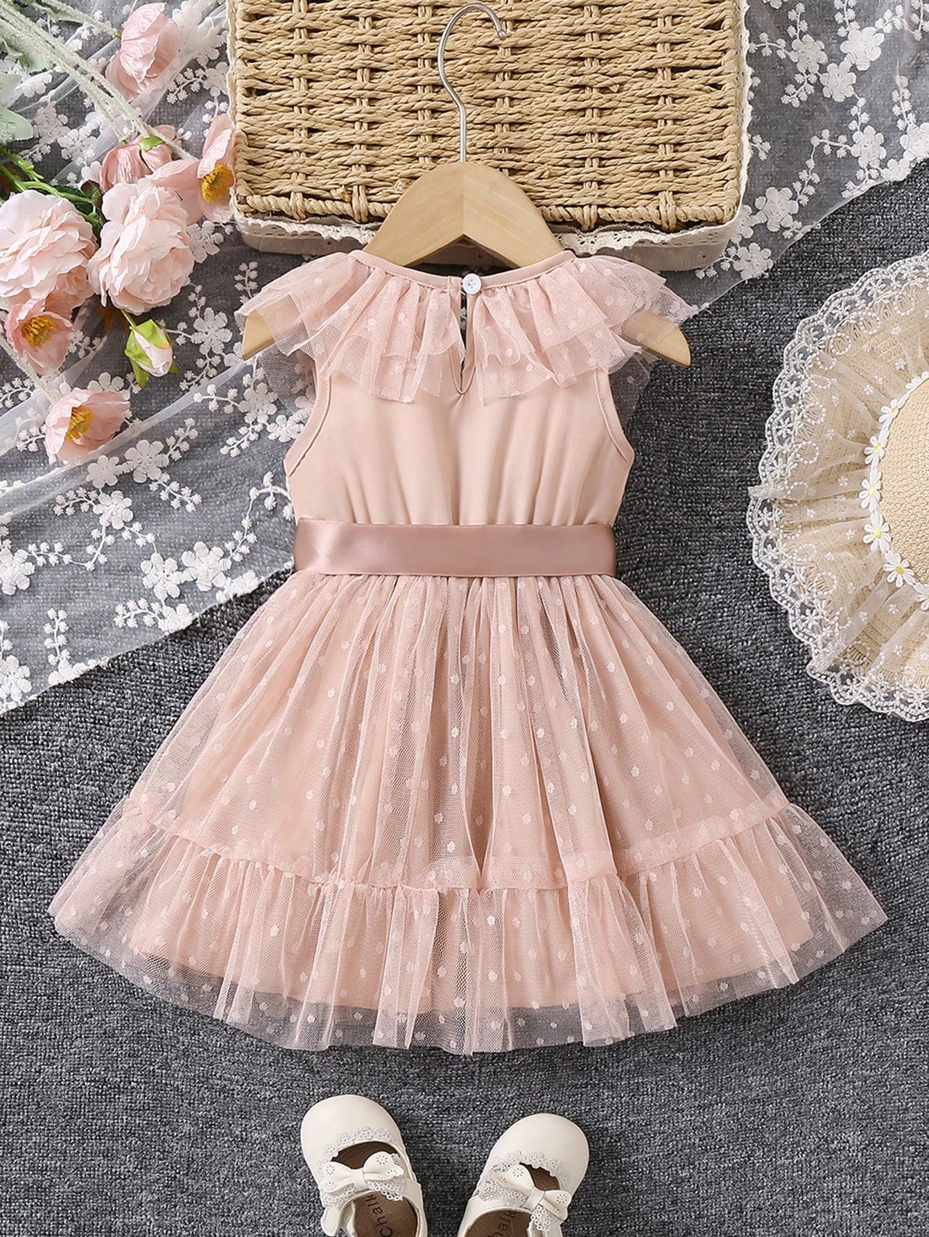 فستان الكم الأميرة للأطفال الرضع - مفرود مقلّم بالنقط الصيفي مع خصر مجمّع وجلبة شبكية بدون أكمام