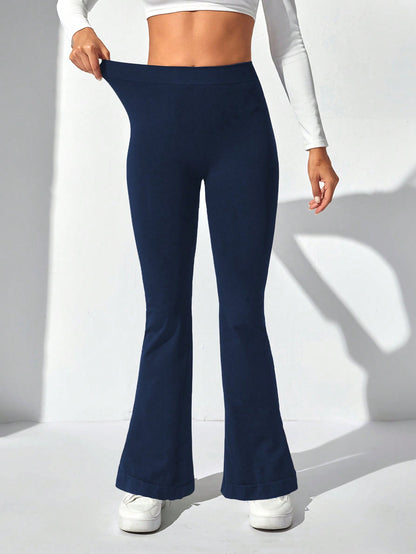 سروال رياضي بقصة جذابة ومريحة للنساء بلون سادة و قصة ضيقة