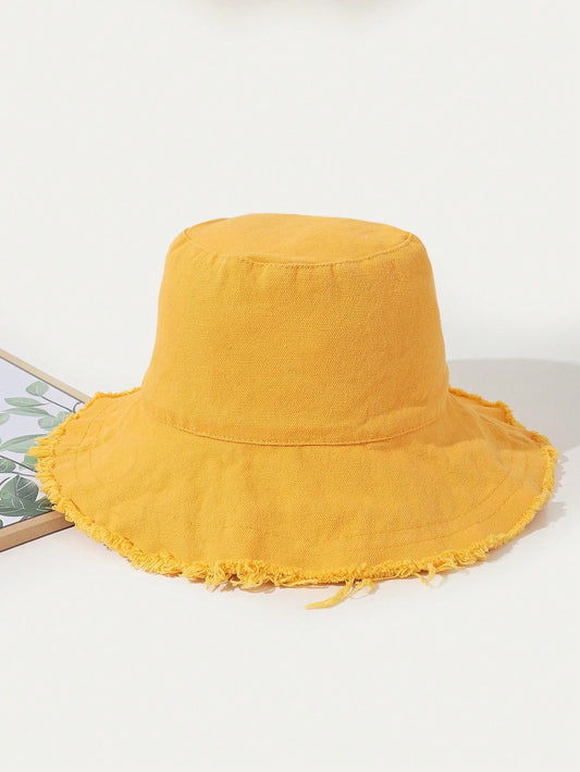 قبعة دلو نسائية