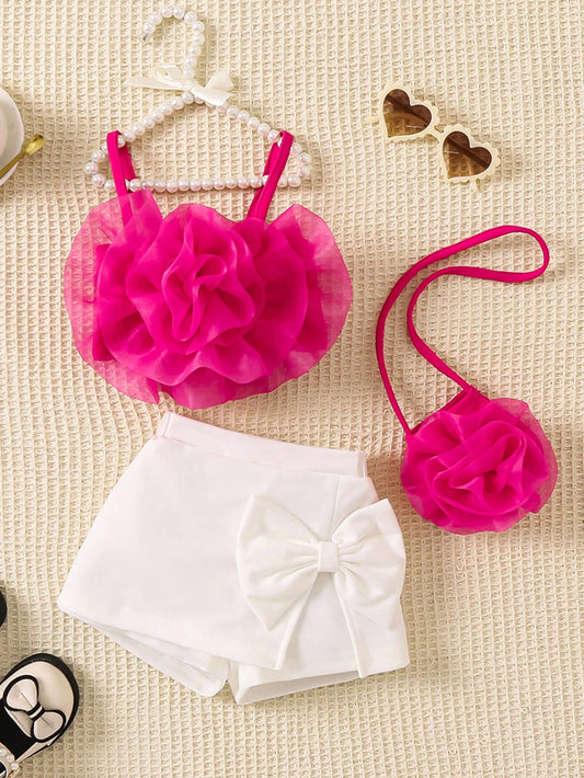 أطقم للأطفال البنات