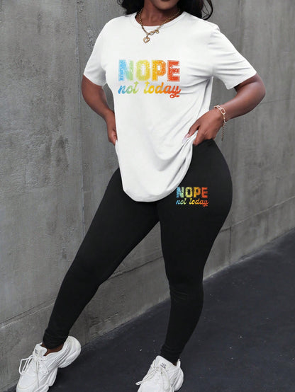 أطقم قطعتين نسائية