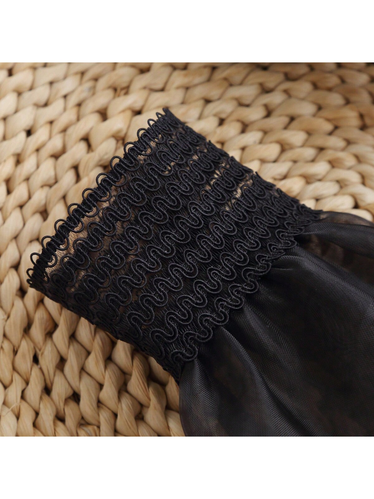 زوج من الأساور النسائية السوداء المرصعة بخرز الزجاج شكل جرس، ديكور أنيق وراقي مناسب لتزيين الملابس، للزفاف