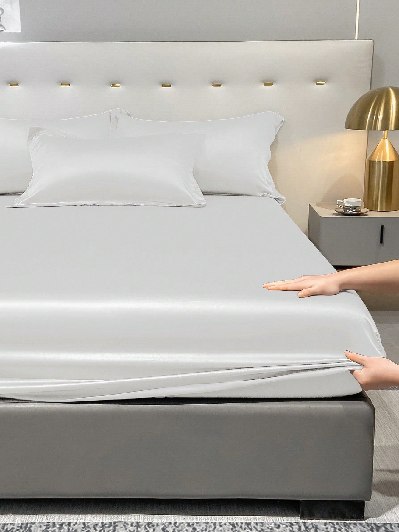 شرشف مطاط بسيطة والفراش النسيج من نسيج البوليستر الساتان الوردي البسيط ولغرفة النوم المنزلية