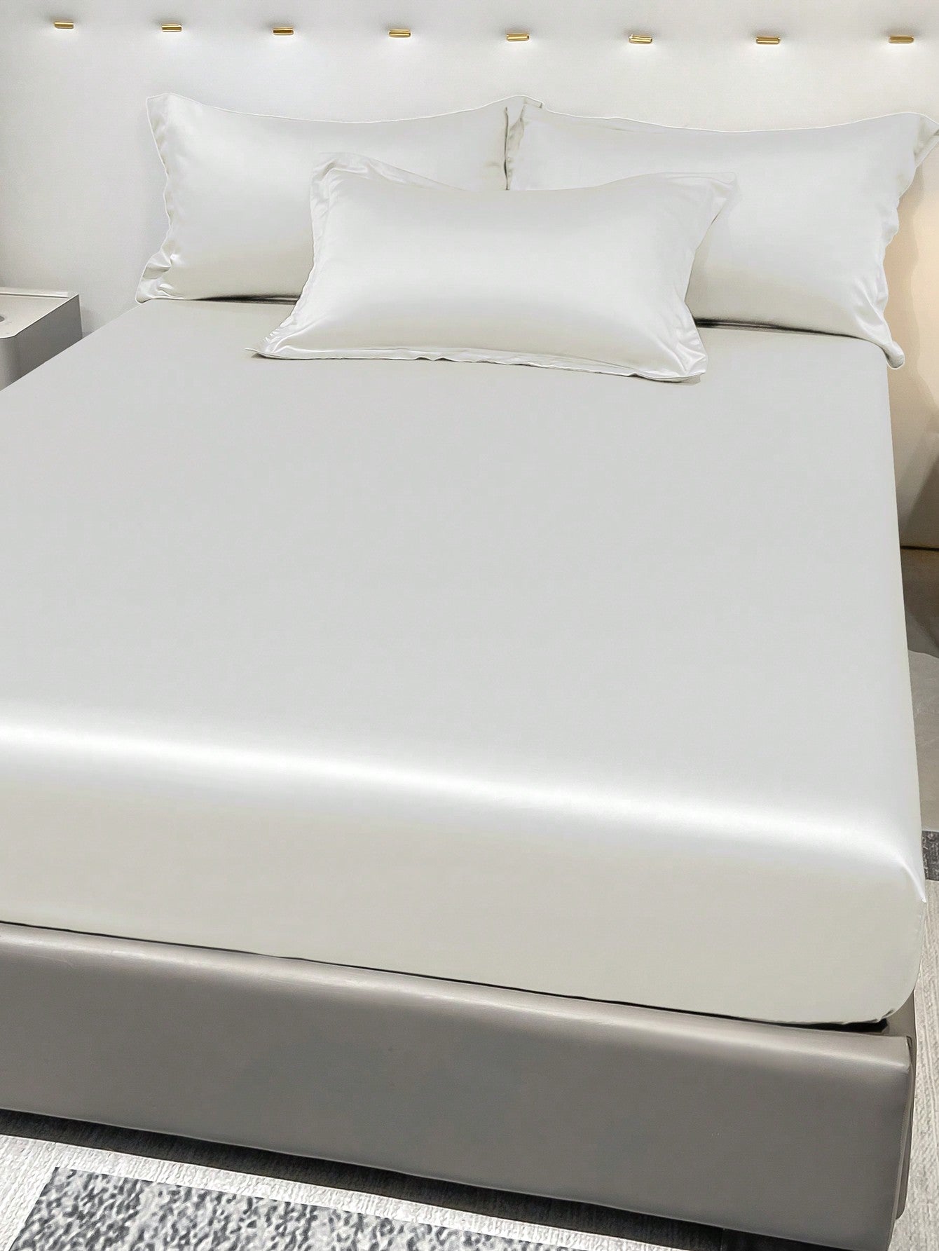 شرشف مطاط بسيطة والفراش النسيج من نسيج البوليستر الساتان الوردي البسيط ولغرفة النوم المنزلية