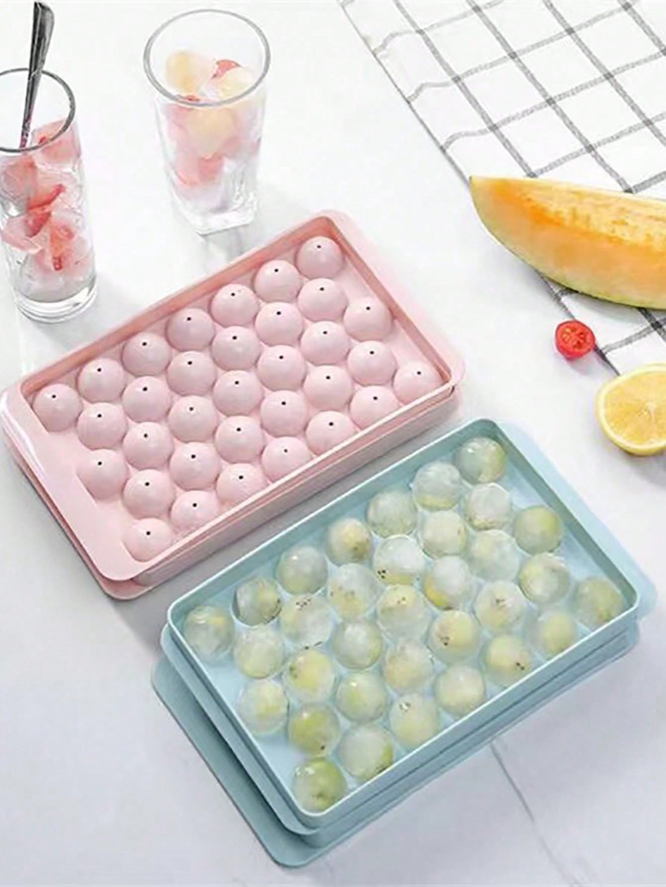 صينية جليد دائرية مغطاة واحدة، قالب جليد بلاستيكي للاستخدام المنزلي في الثلاجة، آلة صنع كرات الثلج الكروية المجمدة