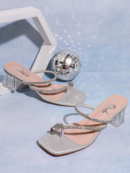 صنادل عالية الكعب