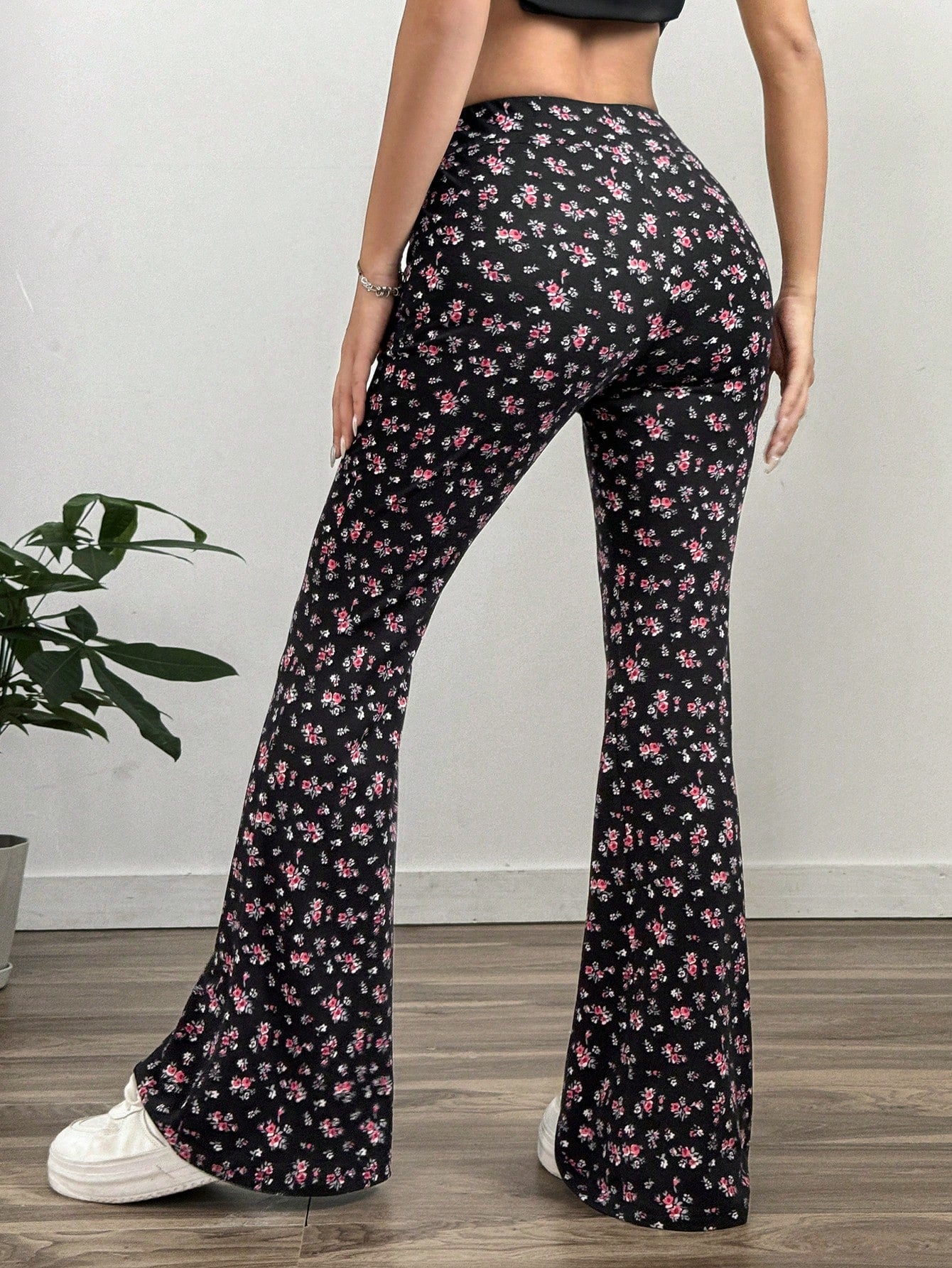 بنطال نسائي مزهر متدفق مُحبك لربيع وخريف