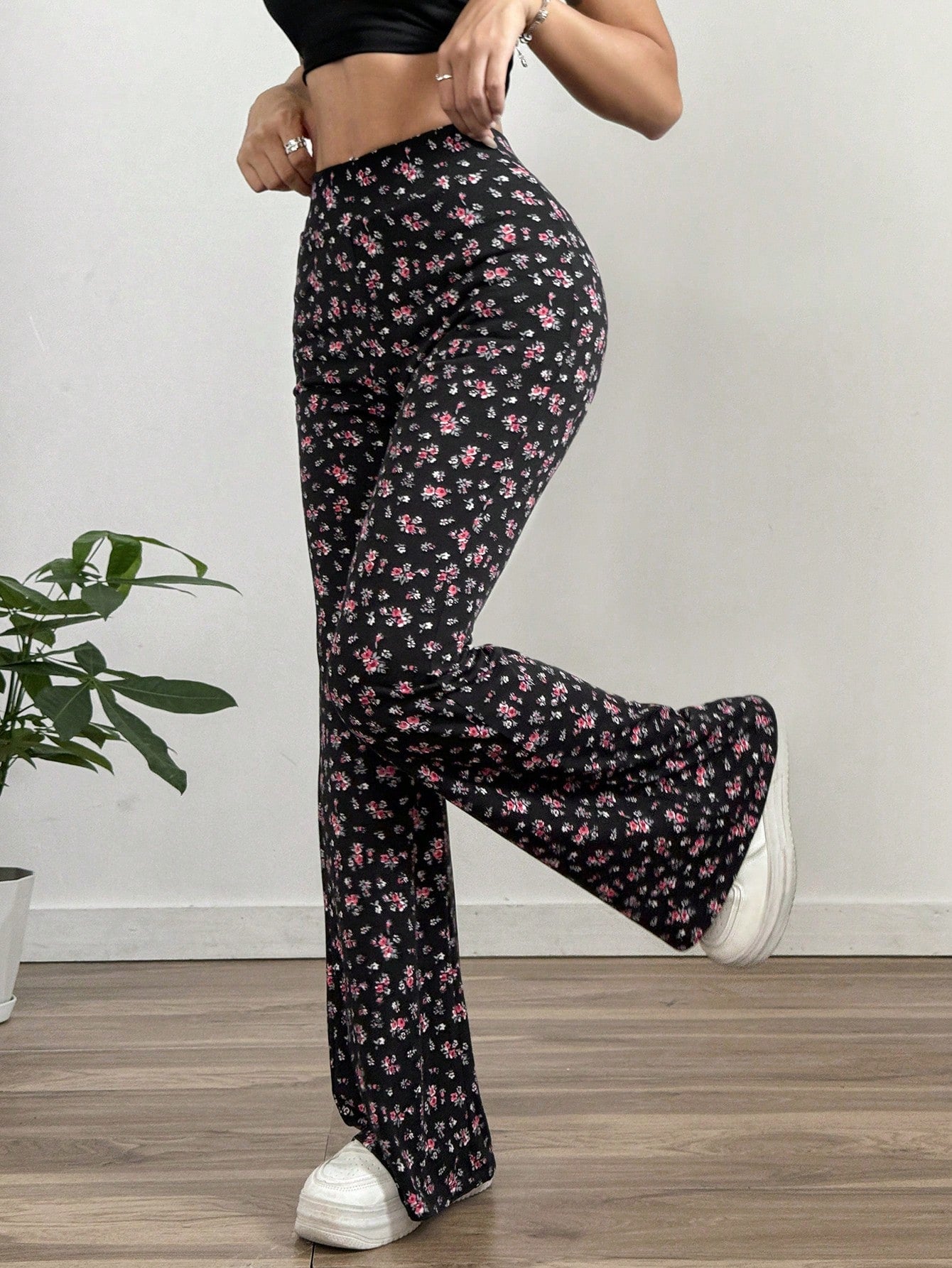 بنطال نسائي مزهر متدفق مُحبك لربيع وخريف