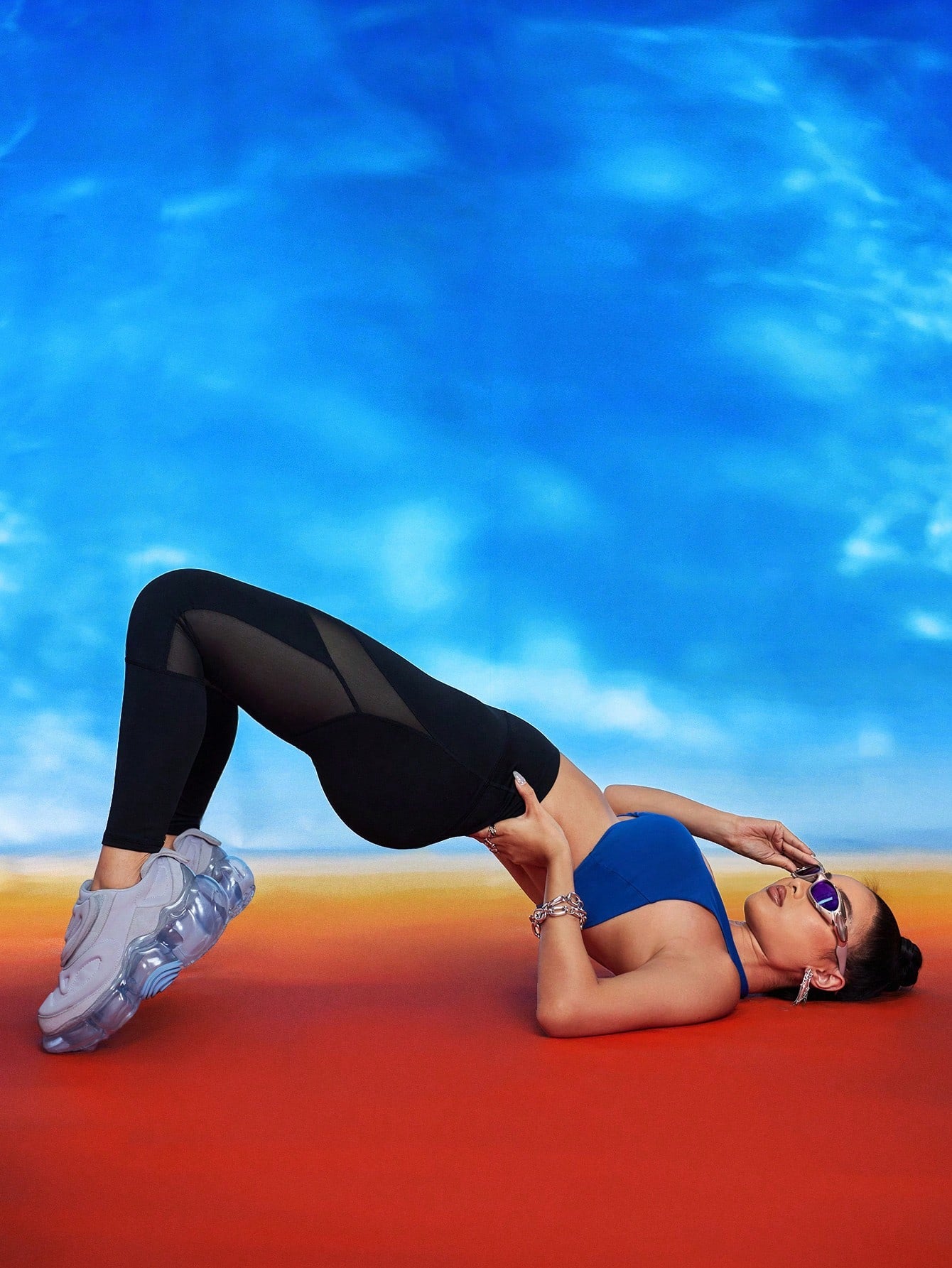 بنطلون ضيق رياضي بشقوق و شبك عالي الخصر للنساء