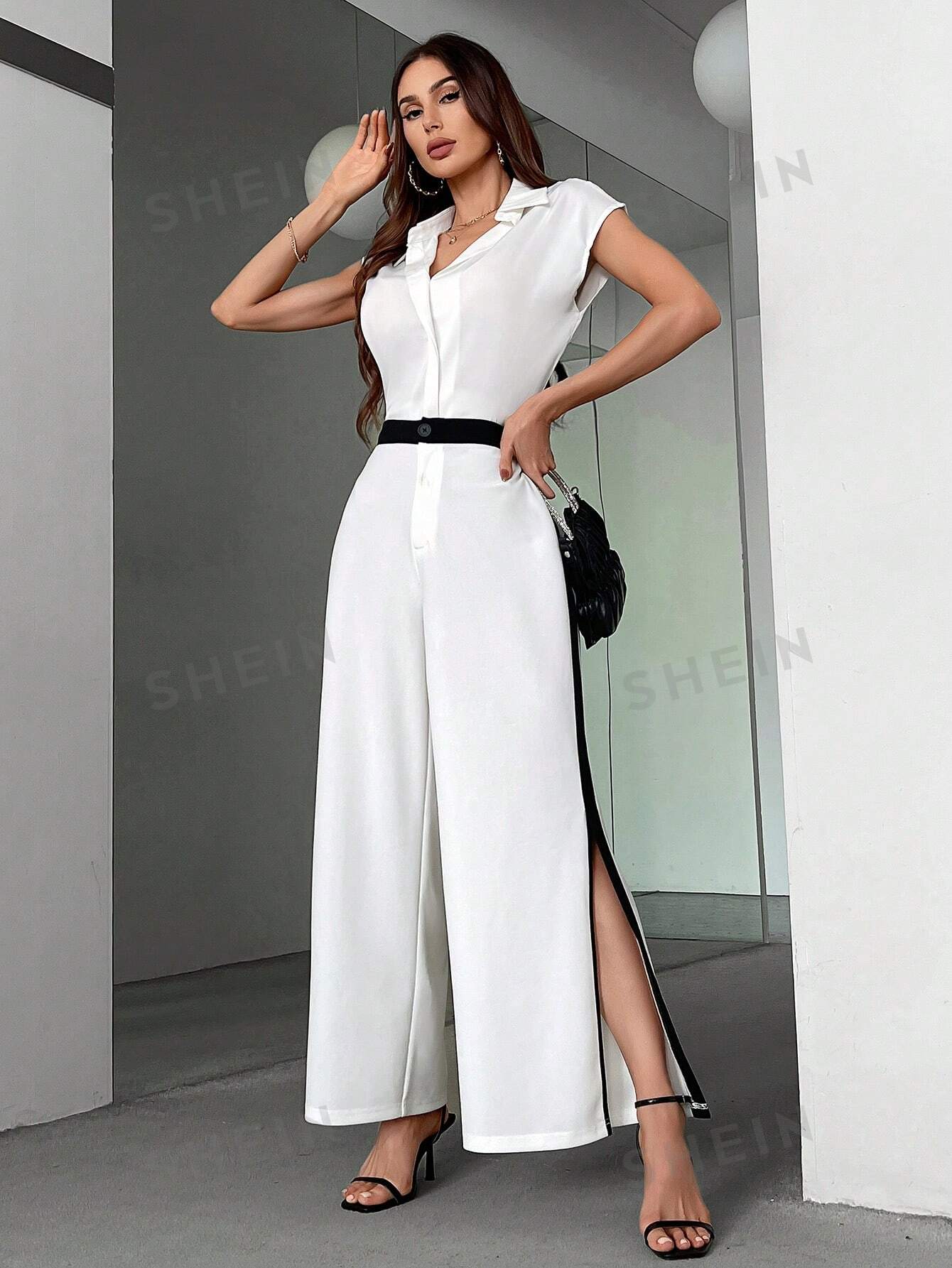 سروال واسع الساقين للنساء بتصميم بسيط وأنيق على شكل كتل الألوان مع شق جانبي