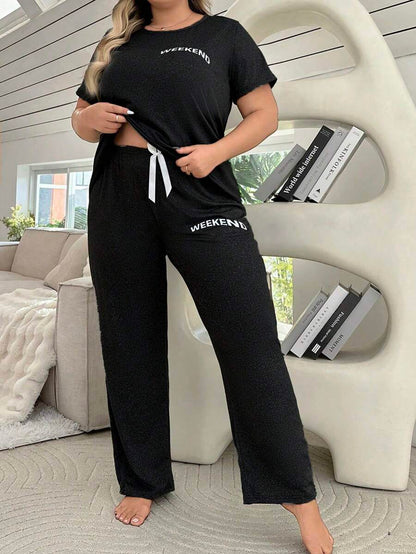 طقم بيجامة مقاس كبير