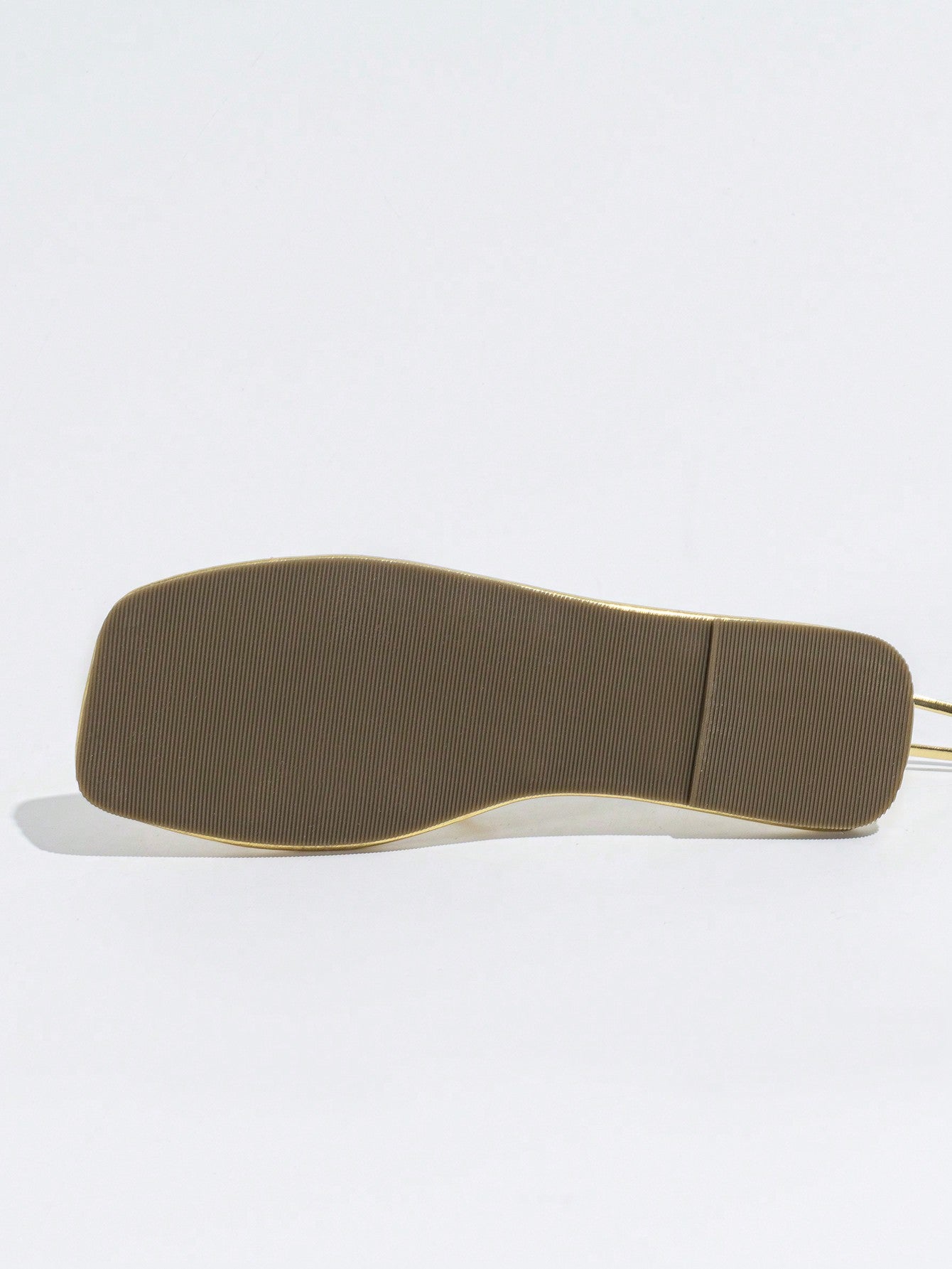 صنادل مسطحة نسائية