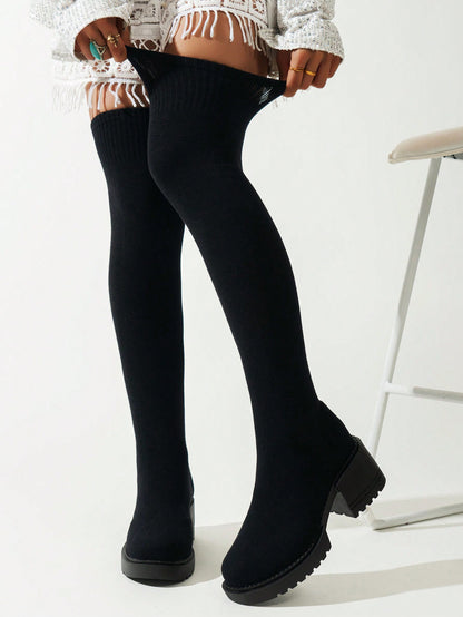 أحذية بوت نسائية فوق الركبة