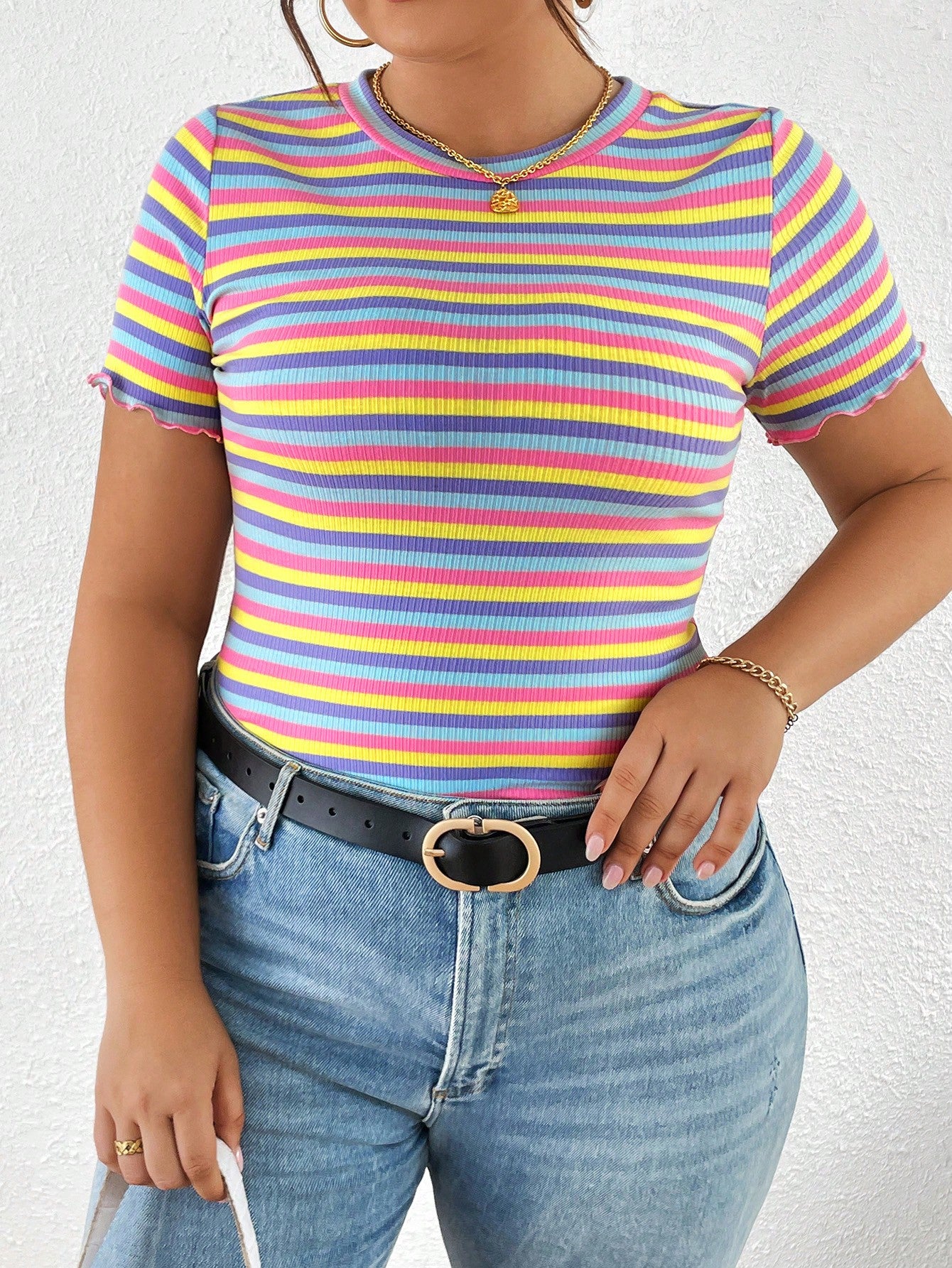 ملابس نسائية للمقاسات الكبيرة وموضة الصيف الجديدة المريحة