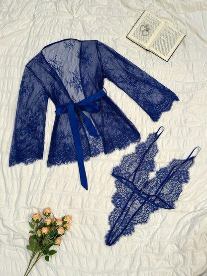 ملابس داخلية بلون أسود جذابة مصنوعة من الدانتيل بمقاس كبير للسيدات