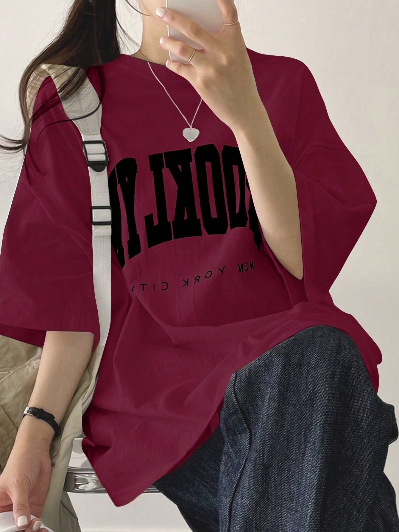 تيشرت رجالي برقبة مستديرة وأكمام قصيرة بتصميم طباعة الحروف لفصل الصيف