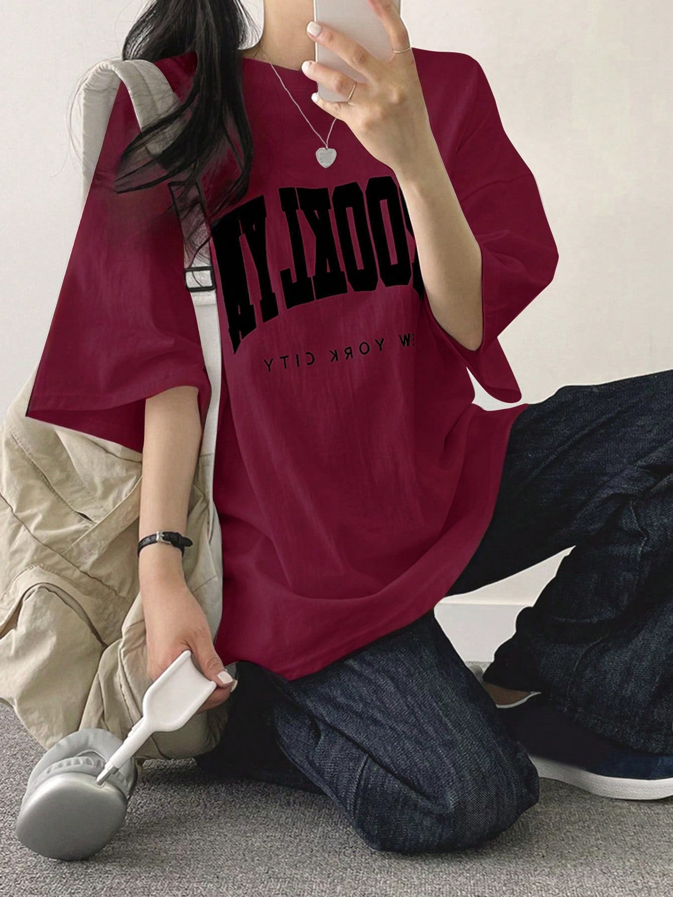 تيشرت رجالي برقبة مستديرة وأكمام قصيرة بتصميم طباعة الحروف لفصل الصيف