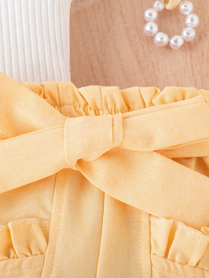 مجموعة ملابس علوية بناتية ربيعية-صيفية بدون أكمام وأربطة صغيرة وسروال قصير بحزام خصر للأزياء الصيفية للفتيات الرضع الأنيقات والعارضات